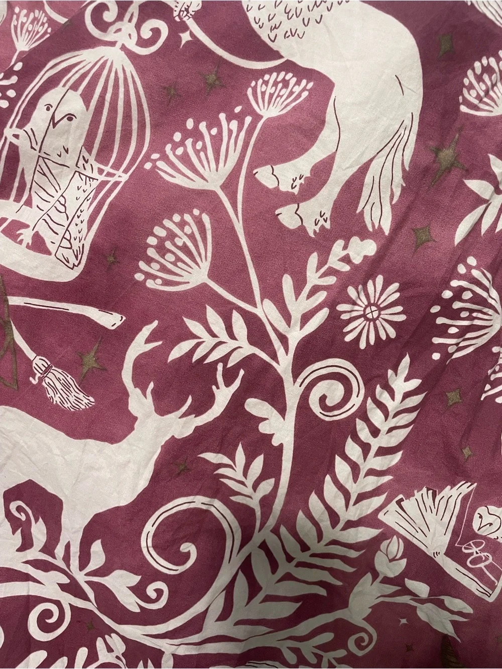 Pottery Barn Teen Burgundy, White & Gold Harry Potter Duvet Cover